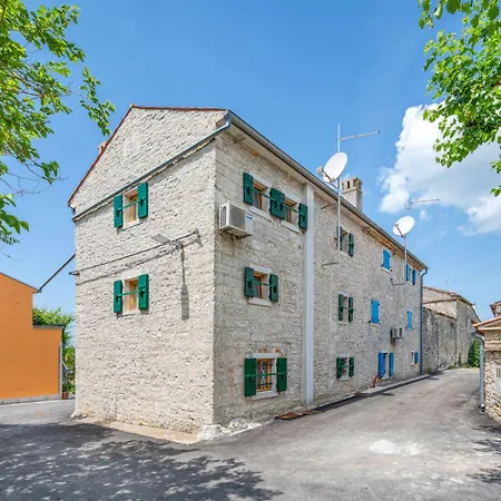 Villa Rustic Diana With Pool Near Rovinj Burici