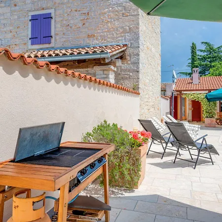 Rustic Diana With Pool Near Rovinj فيلة *